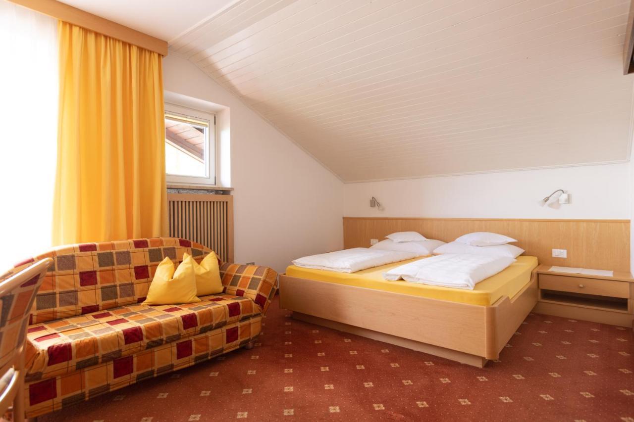 Hotel Garni Juval Tirolo Exterior foto